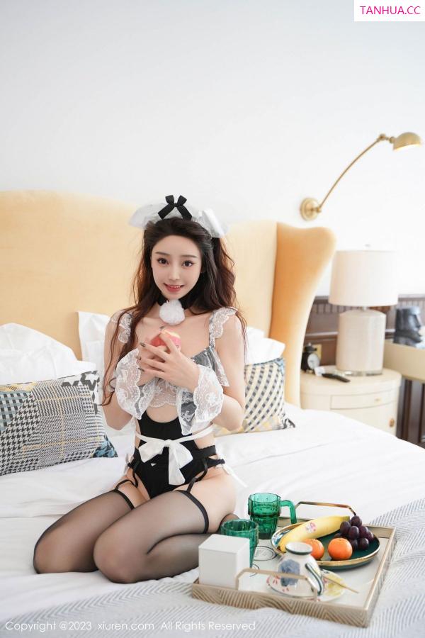   [XiuRen]高清写真图 2023.11.20 No.7686 苏曼兮 制服美腿第19张图片